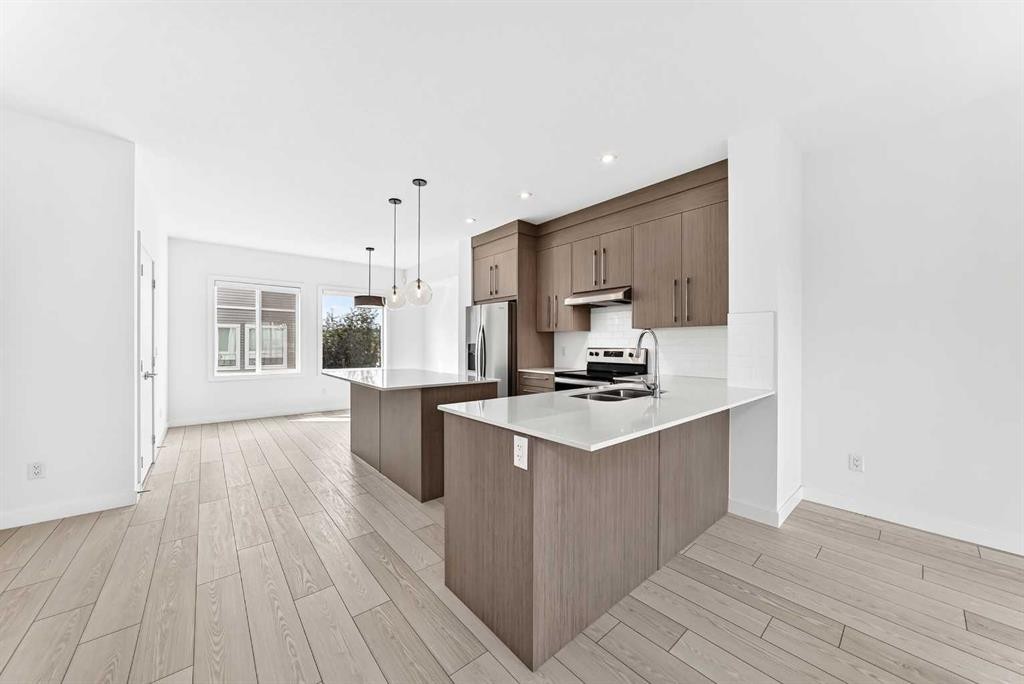 802-335 Creekside Boulevard Sw, Calgary, AB