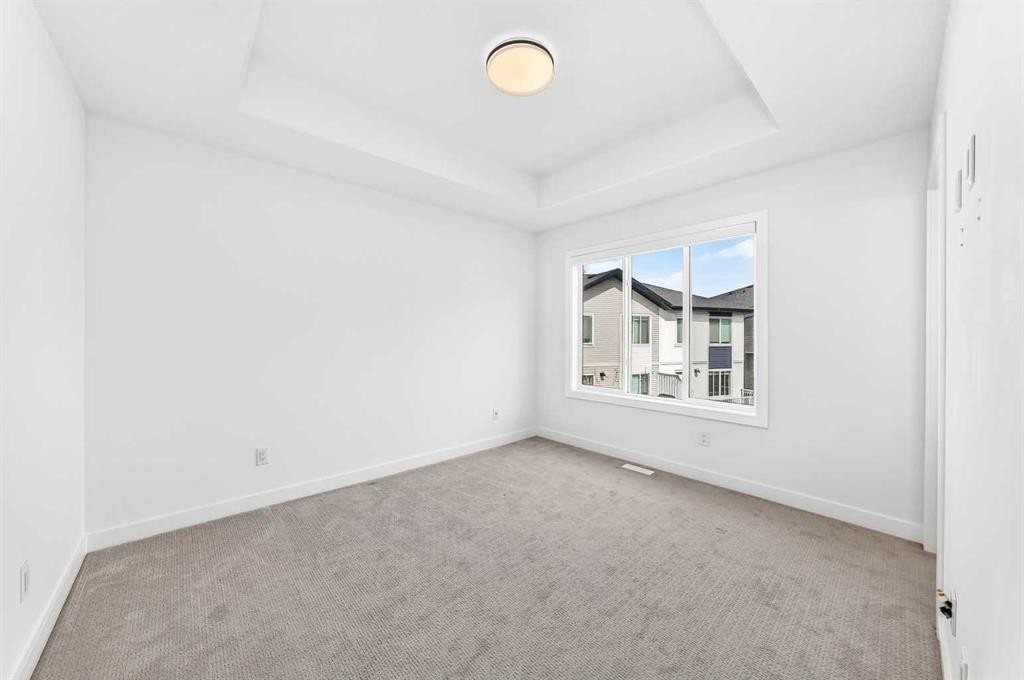 802-335 Creekside Boulevard Sw, Calgary, AB