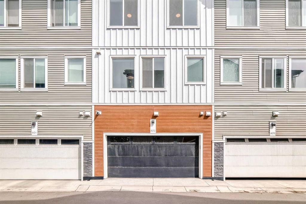 802-335 Creekside Boulevard Sw, Calgary, AB
