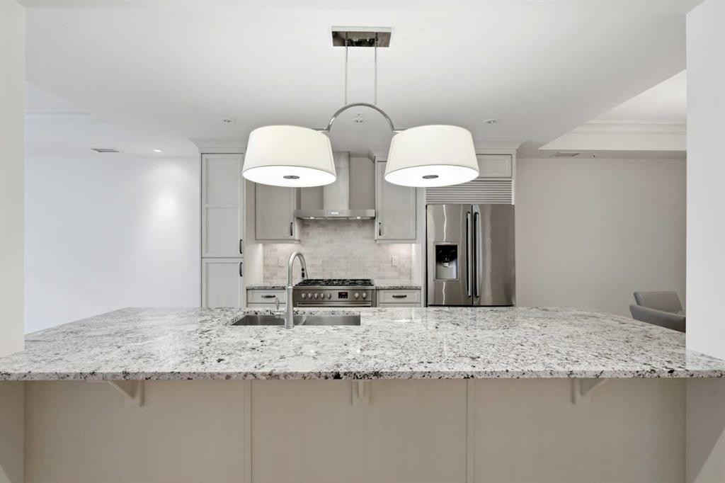 105-221 Quarry Way Se, Calgary, AB