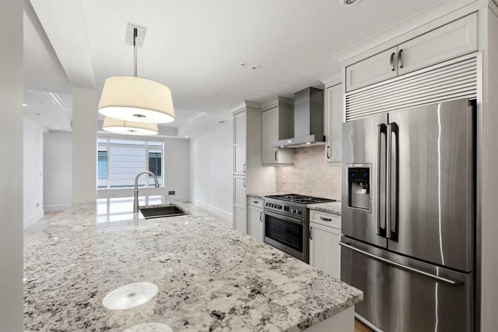 105-221 Quarry Way Se, Calgary, AB