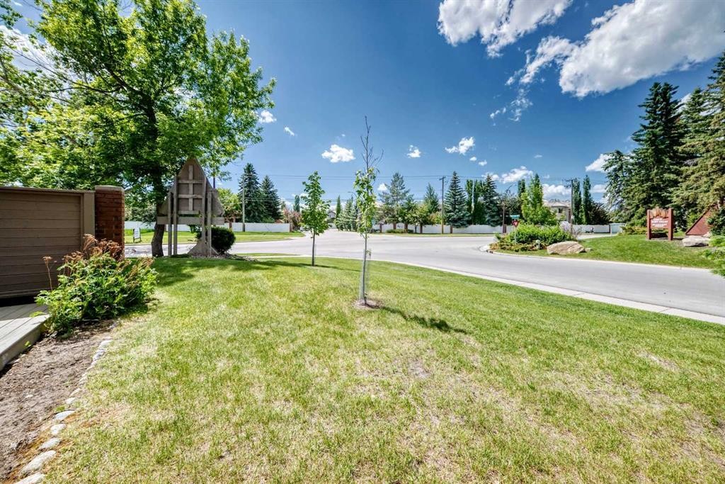 205-829 Coach Bluff Crescent Sw, Calgary, AB