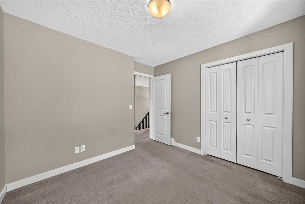 38 Everwoods Link Sw, Calgary, AB - Indoor Photo Showing Other Room