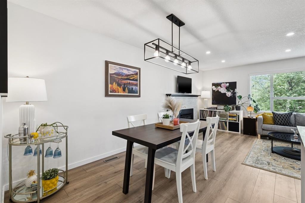 716 Cantree Road Sw, Calgary, AB - Indoor Photo Showing Dining Room