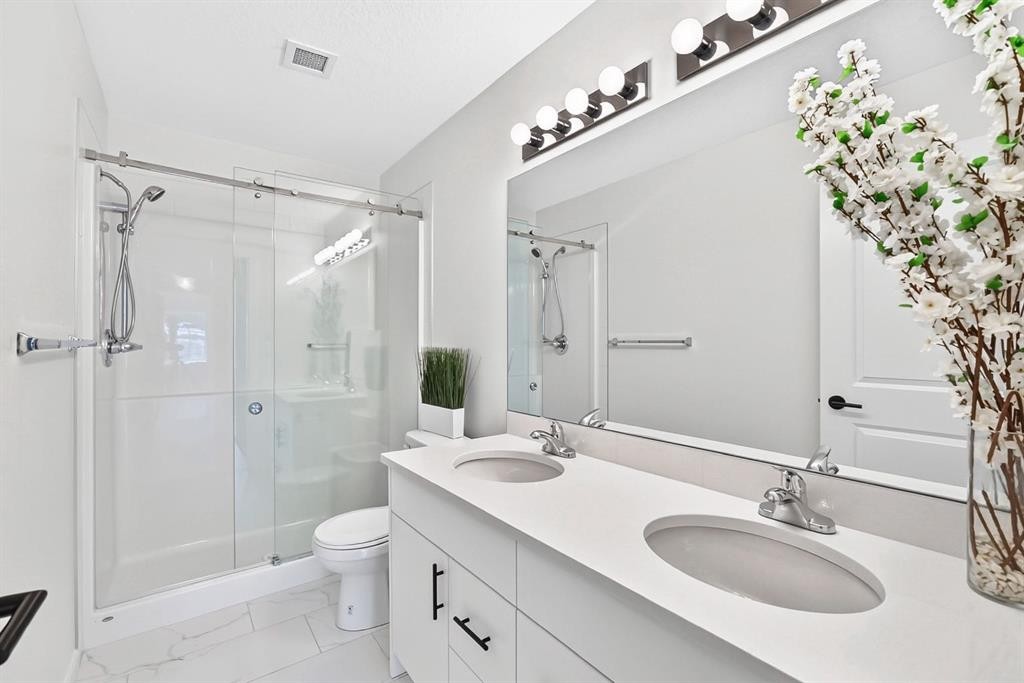 8317-151 Legacy Main Street Se, Calgary, AB - Indoor Photo Showing Bathroom