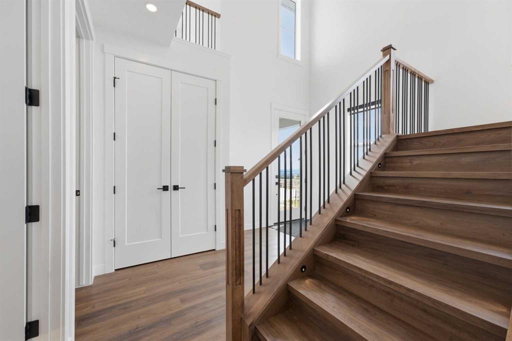 75 Sunvalley Way, Cochrane, AB
