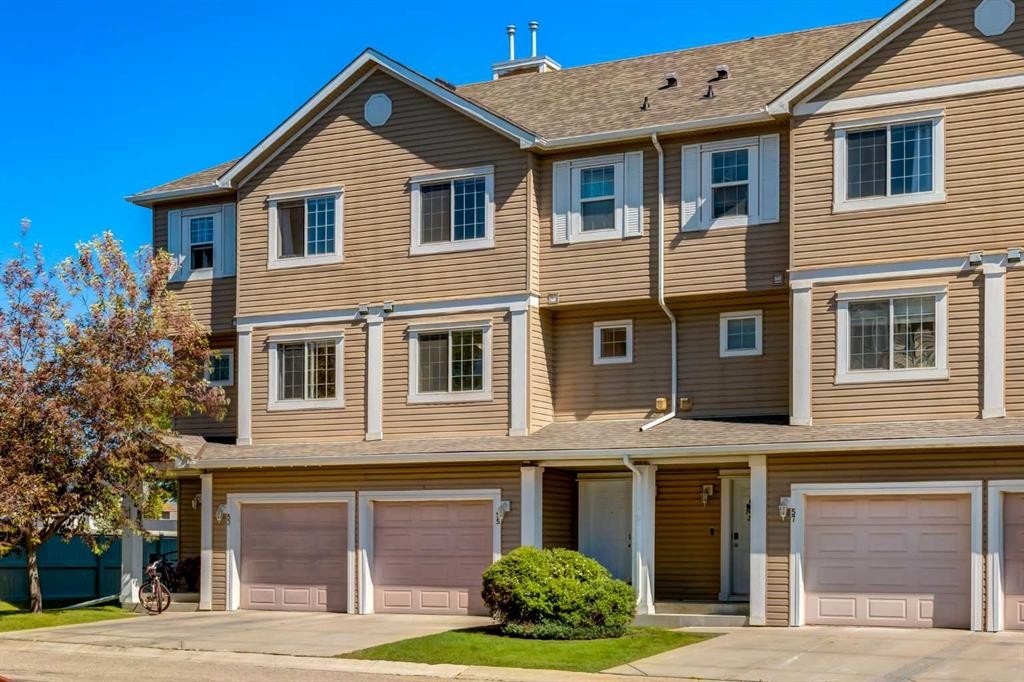 55 Copperfield Court Se, Calgary, AB