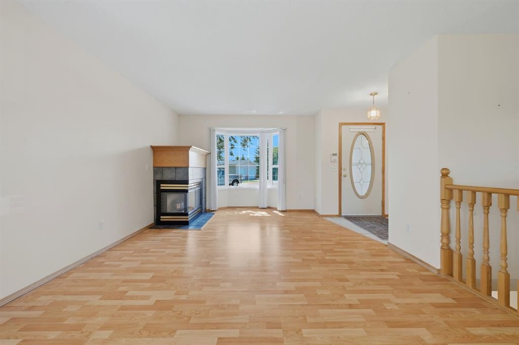 112 Dovista Court Se, Calgary, AB - Indoor