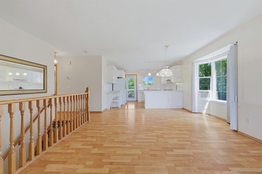 112 Dovista Court Se, Calgary, AB - Indoor Photo Showing Other Room
