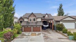 6204 58 Street Olds, AB T4H 1V3