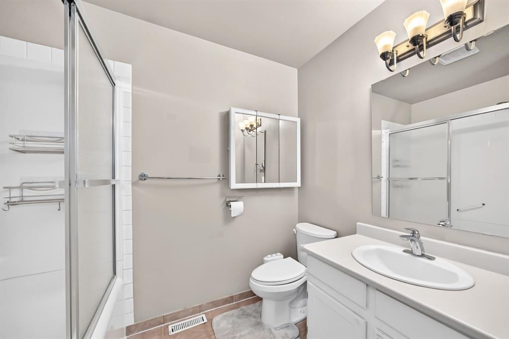 55 Doverglen Crescent Se, Calgary, AB