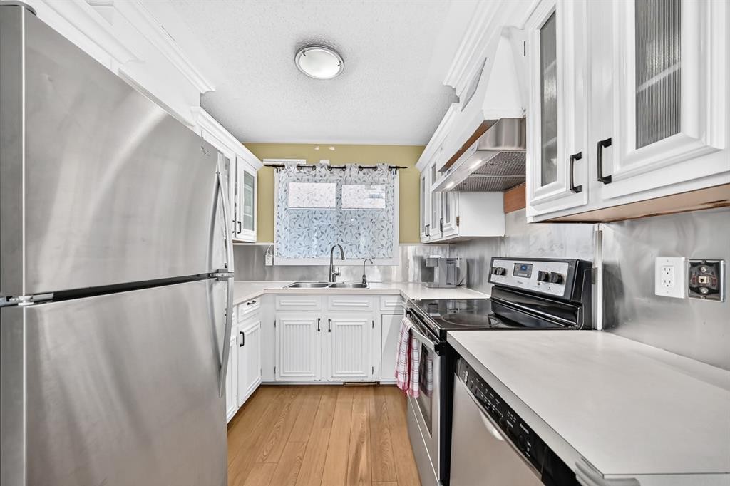 55 Doverglen Crescent Se, Calgary, AB