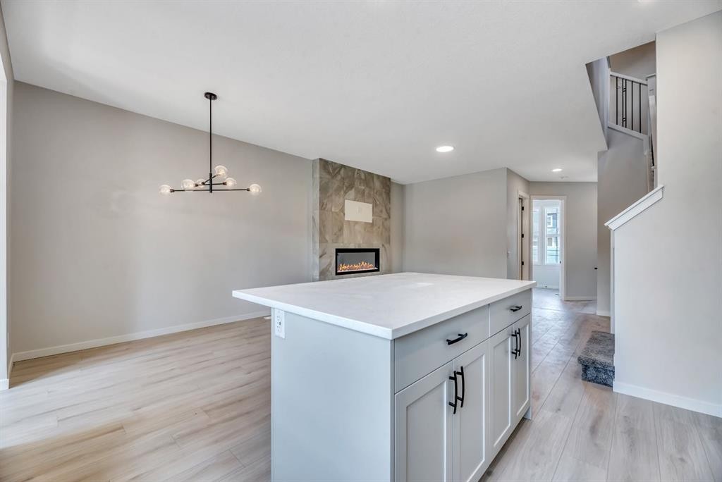 292 Marmot Grove Nw, Calgary, AB