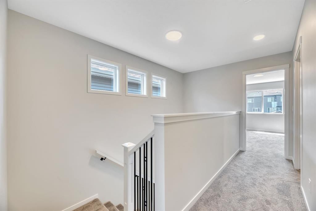 292 Marmot Grove Nw, Calgary, AB