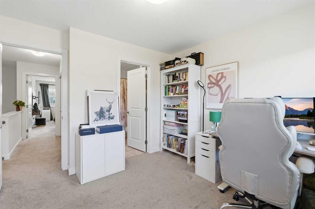 29 Legacy Path Se, Calgary, AB