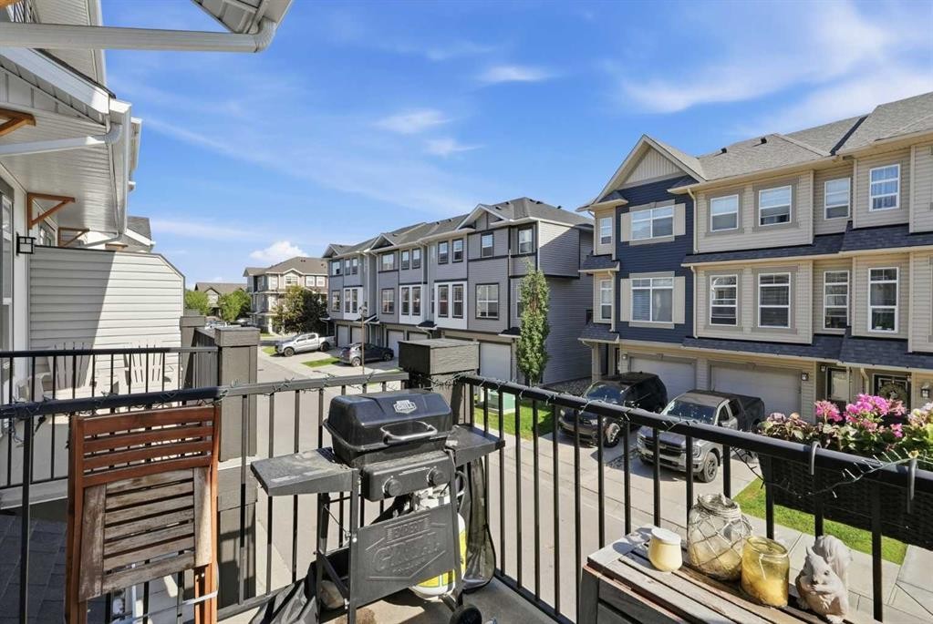 29 Legacy Path Se, Calgary, AB