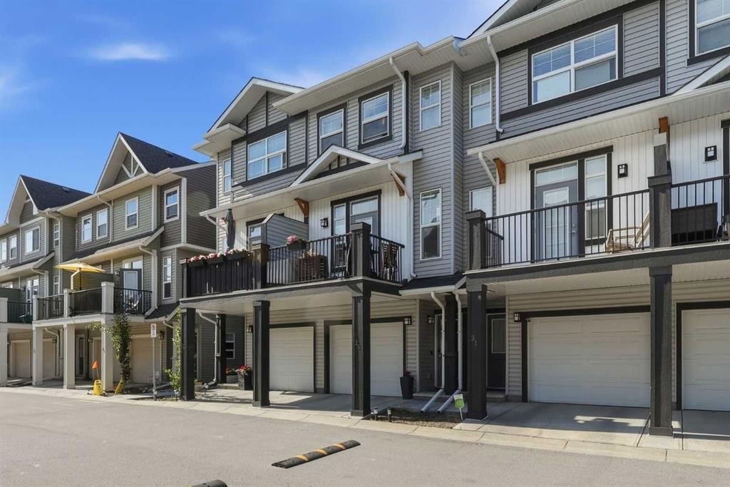 29 Legacy Path Se, Calgary, AB