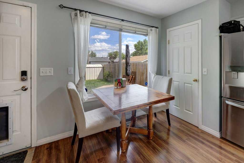 8034 24 Street Se, Calgary, AB - Indoor Photo Showing Dining Room