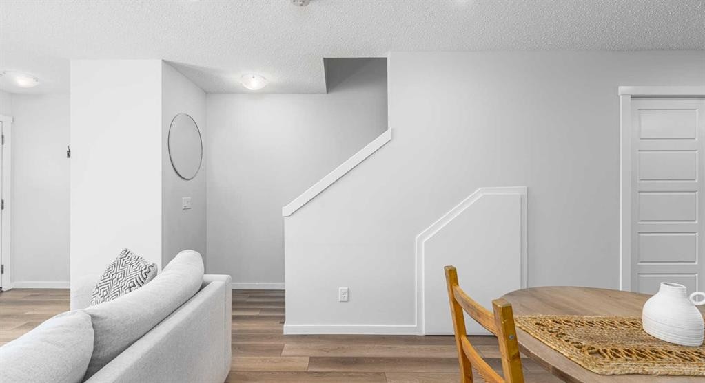 310 Cranbrook Square Se, Calgary, AB