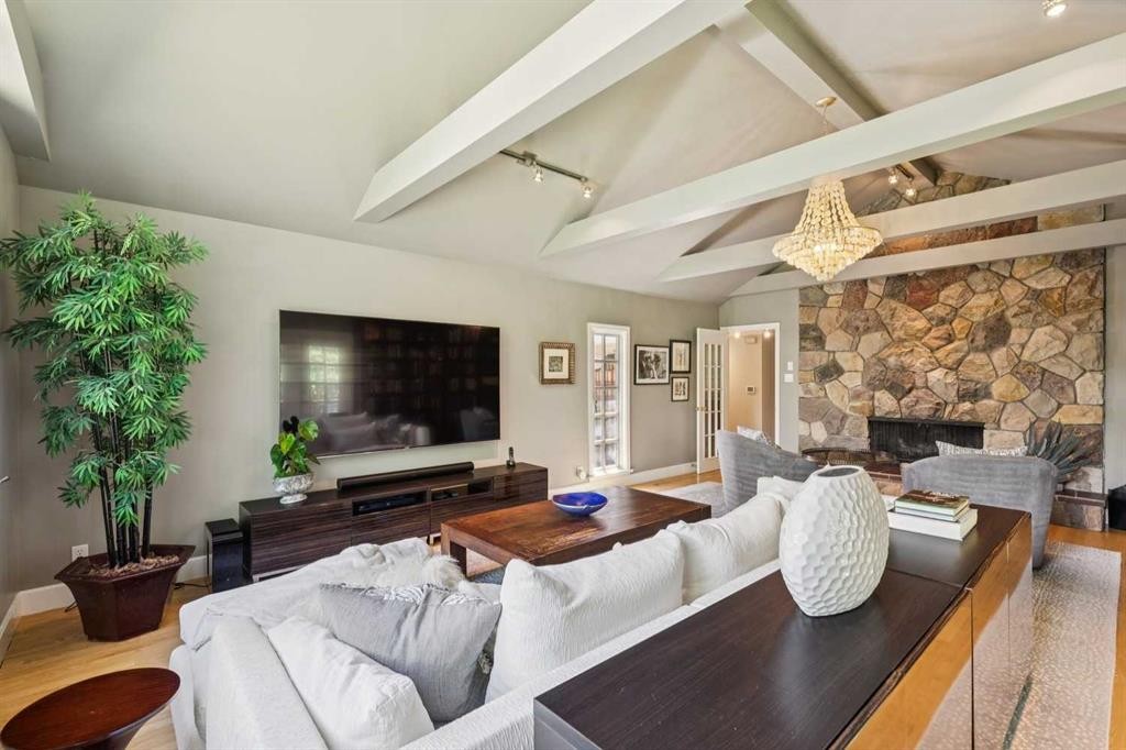 3115 Carleton Street Sw, Calgary, AB