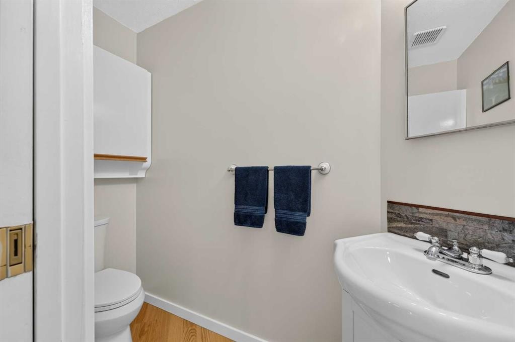 22 Rivercrest Way Se, Calgary, AB