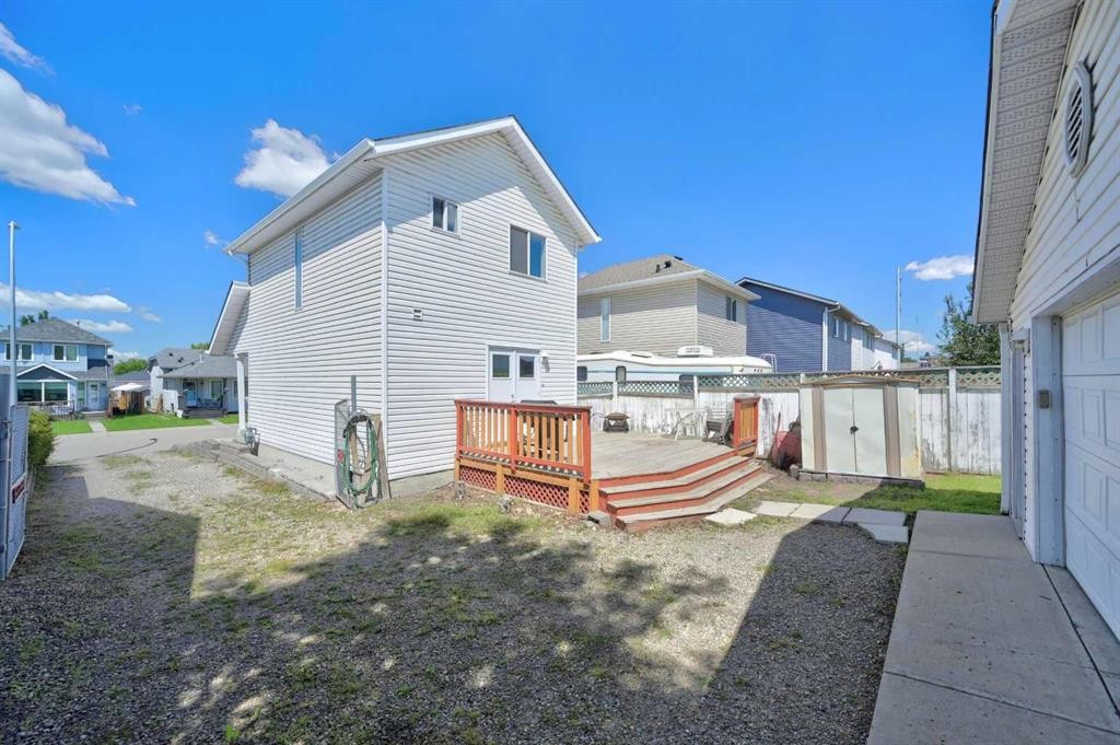 22 Rivercrest Way Se, Calgary, AB