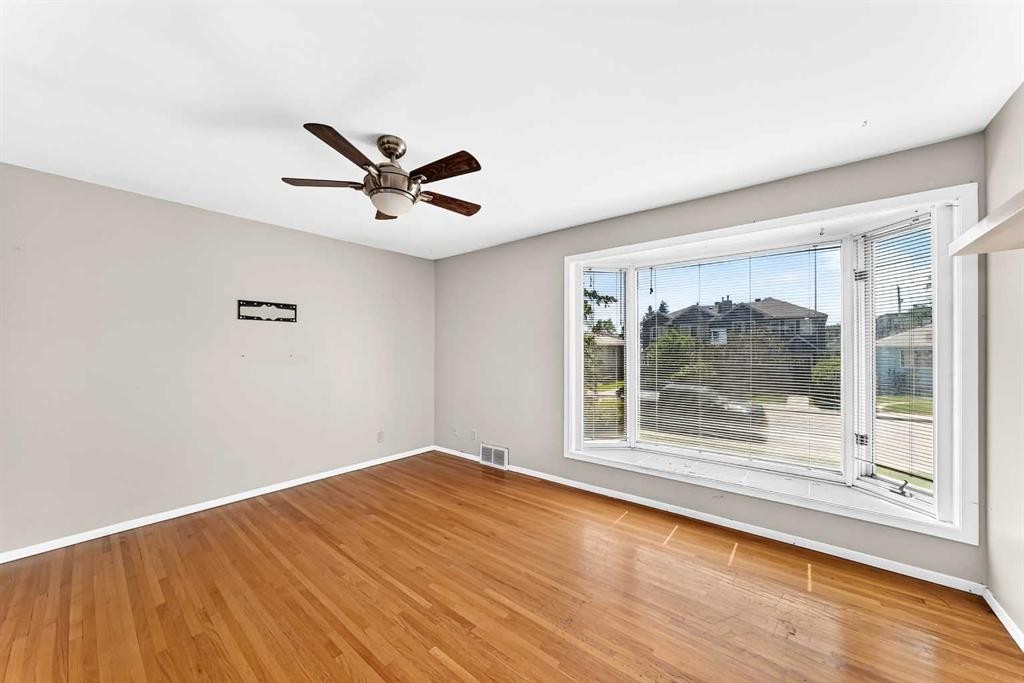 2028 Westmount Road Nw, Calgary, AB