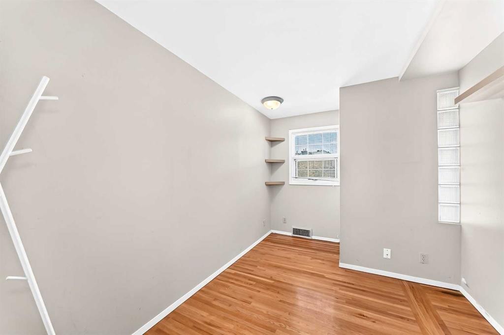 2028 Westmount Road Nw, Calgary, AB
