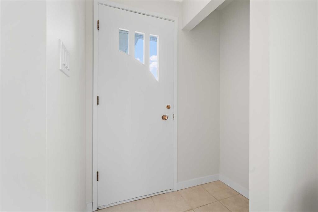 6215 Thorncliffe Drive Nw, Calgary, AB
