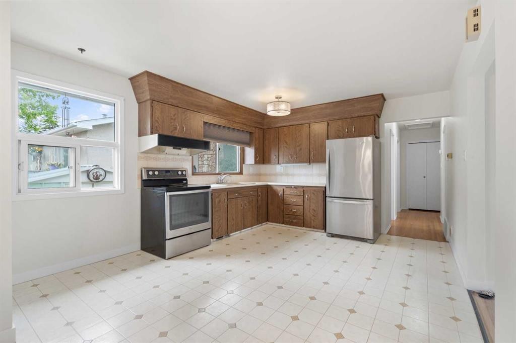 6215 Thorncliffe Drive Nw, Calgary, AB