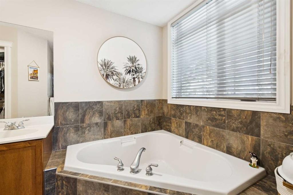 303-10 Hemlock Crescent Sw, Calgary, AB