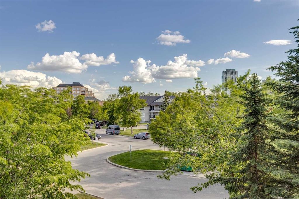 303-10 Hemlock Crescent Sw, Calgary, AB