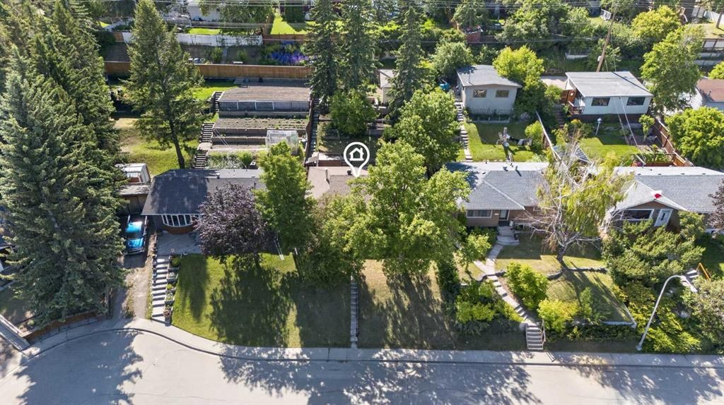 36 Hazelwood Crescent Sw, Calgary, AB