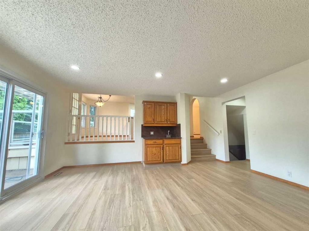 7 Suncastle Crescent Se, Calgary, AB