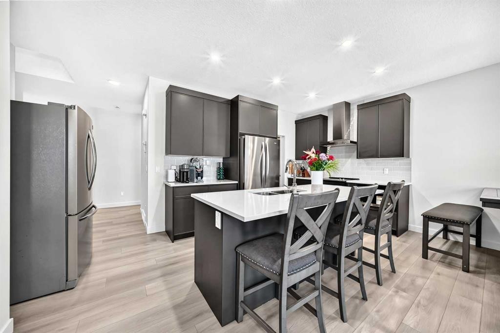 27 Belvedere Point Se, Calgary, AB - Indoor Photo Showing Kitchen With Upgraded Kitchen