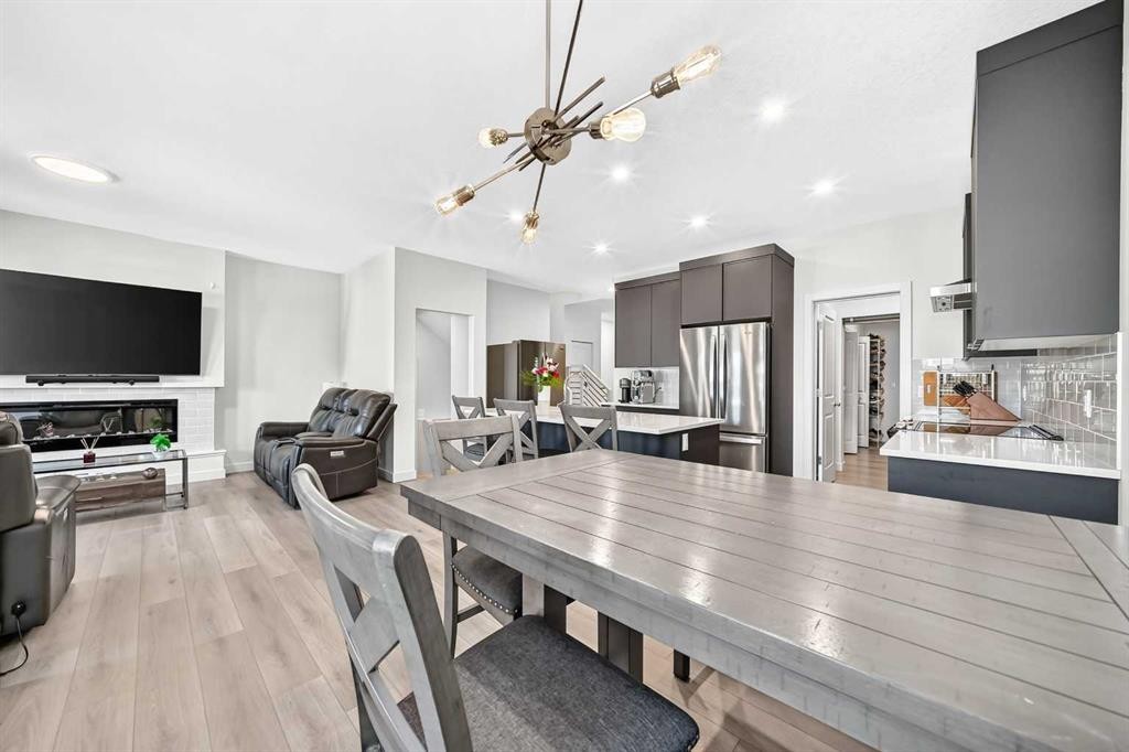 27 Belvedere Point Se, Calgary, AB - Indoor