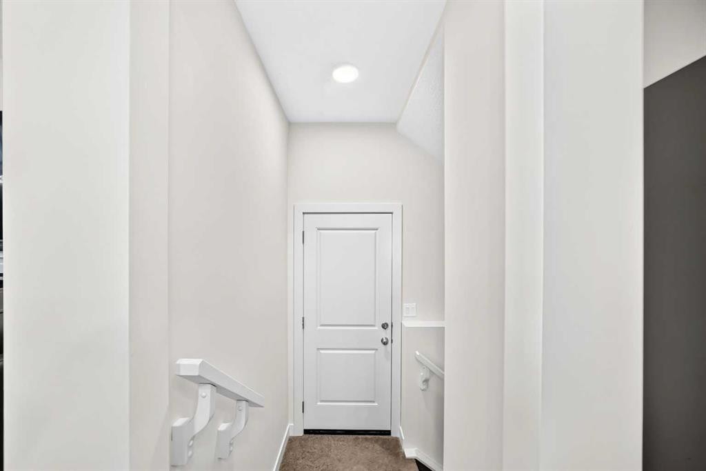 27 Belvedere Point Se, Calgary, AB - Indoor Photo Showing Other Room