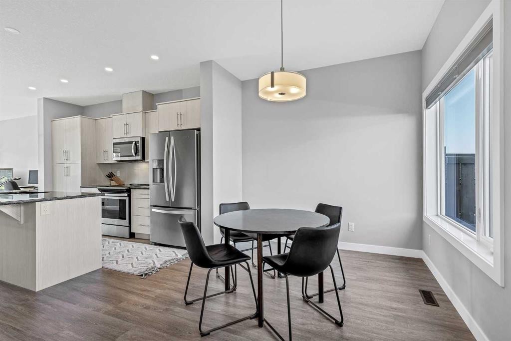 47 Cornerbrook Gate Ne, Calgary, AB