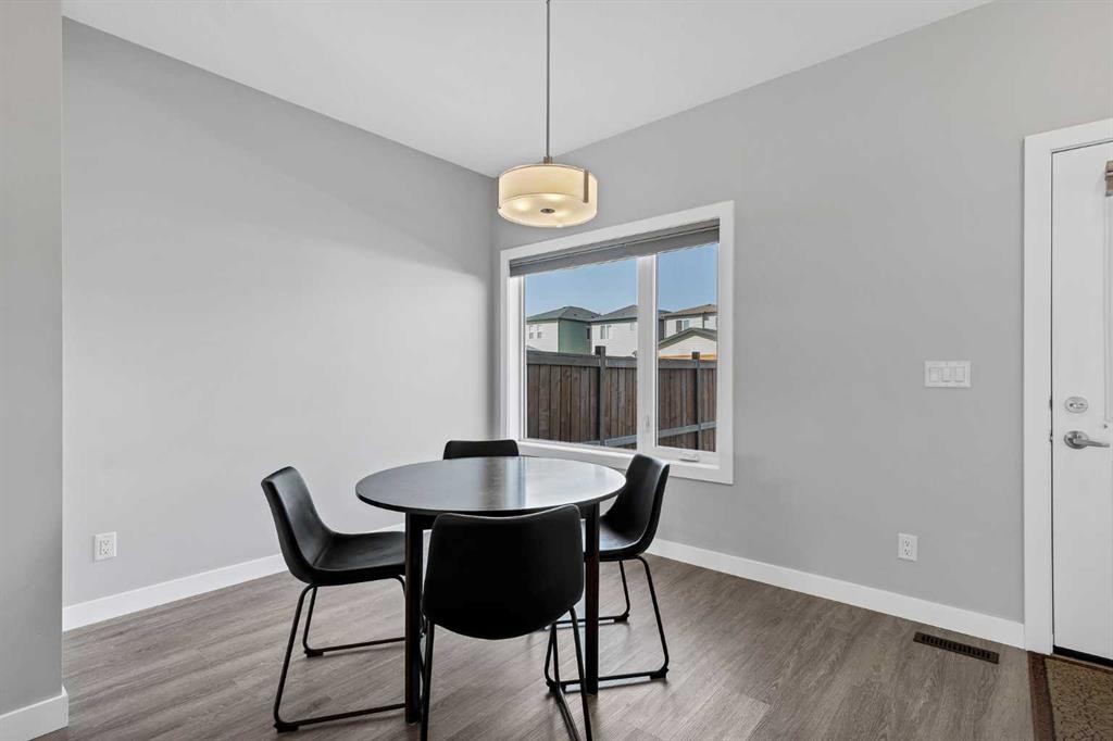 47 Cornerbrook Gate Ne, Calgary, AB