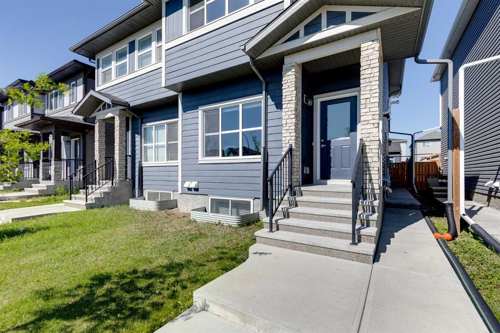 47 Cornerbrook Gate Ne, Calgary, AB