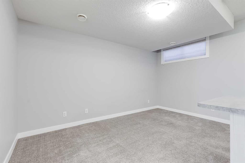 47 Cornerbrook Gate Ne, Calgary, AB