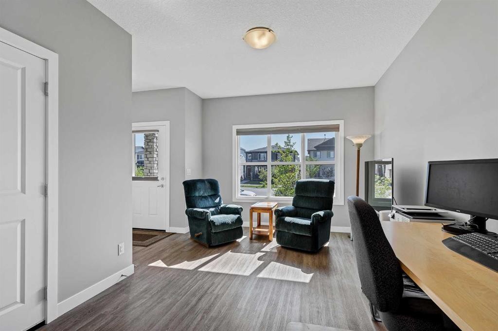 47 Cornerbrook Gate Ne, Calgary, AB