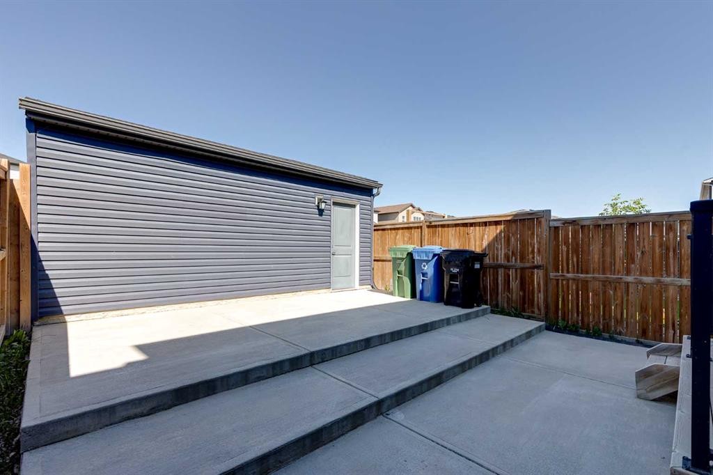 47 Cornerbrook Gate Ne, Calgary, AB