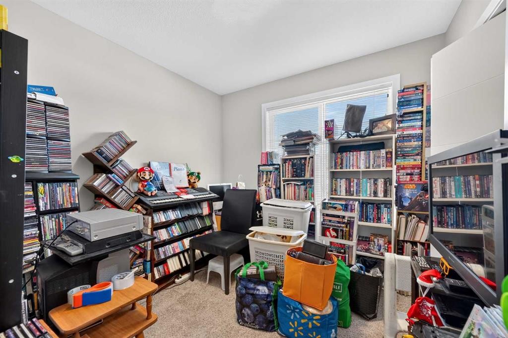 204-330 Redstone Ne, Calgary, AB
