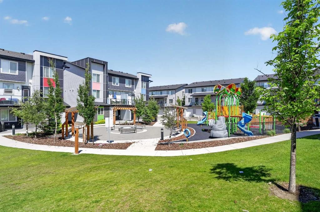 204-330 Redstone Ne, Calgary, AB