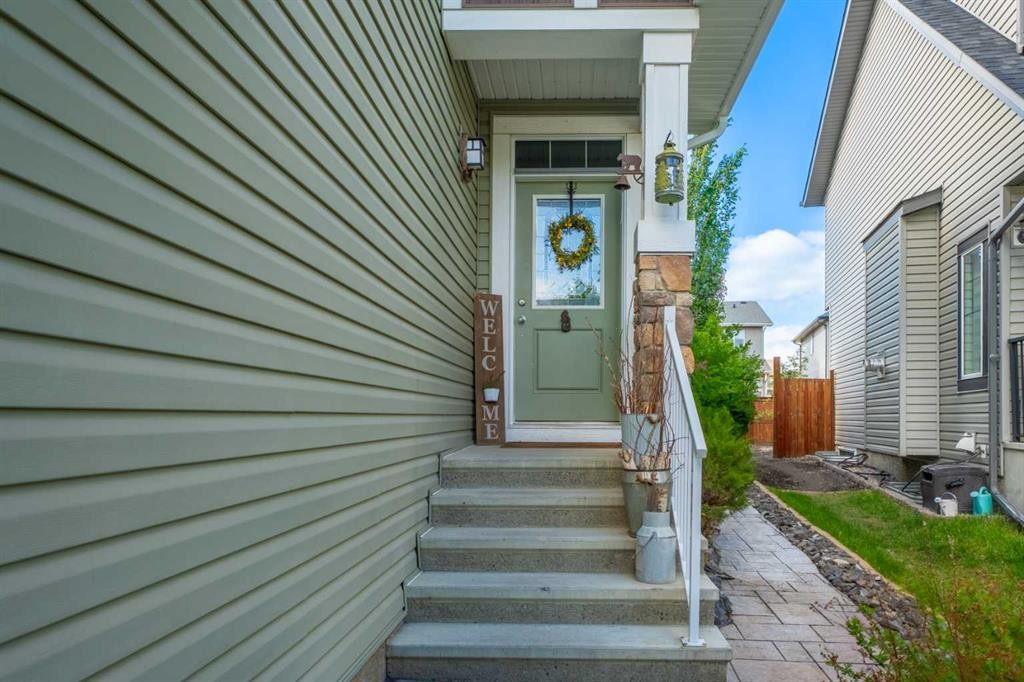 100 Brightoncrest Terrace Se, Calgary, AB