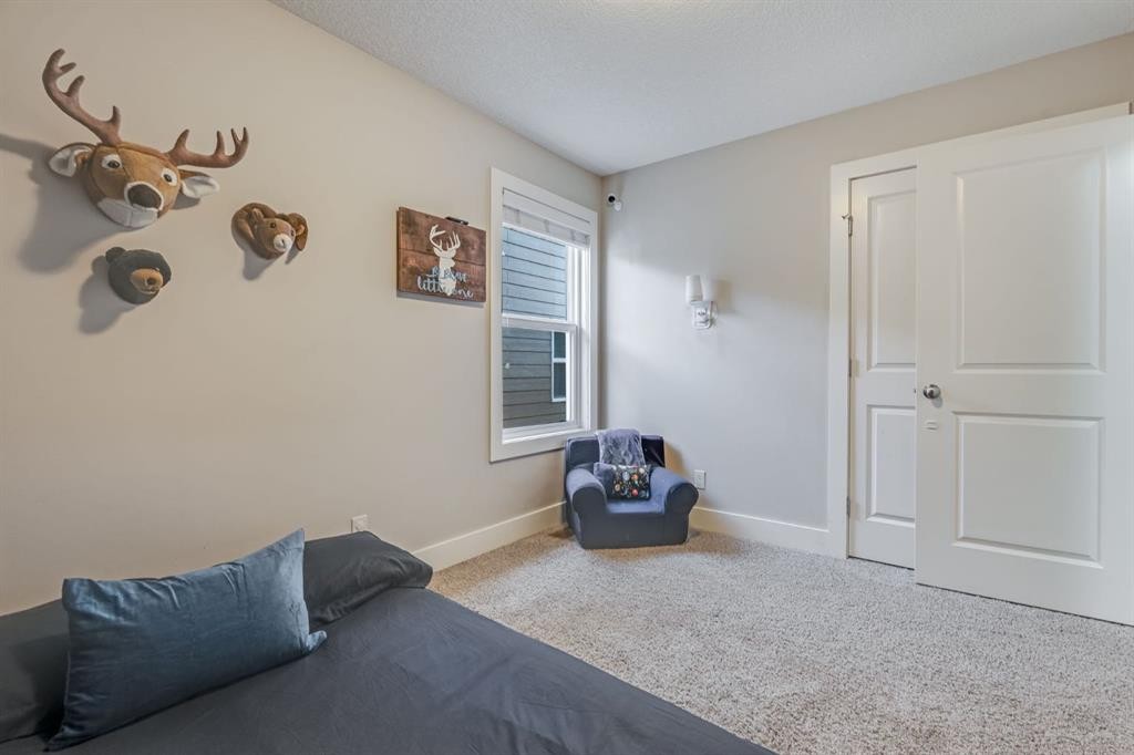 198 Mahogany Passage Se, Calgary, AB - Indoor Photo Showing Bedroom