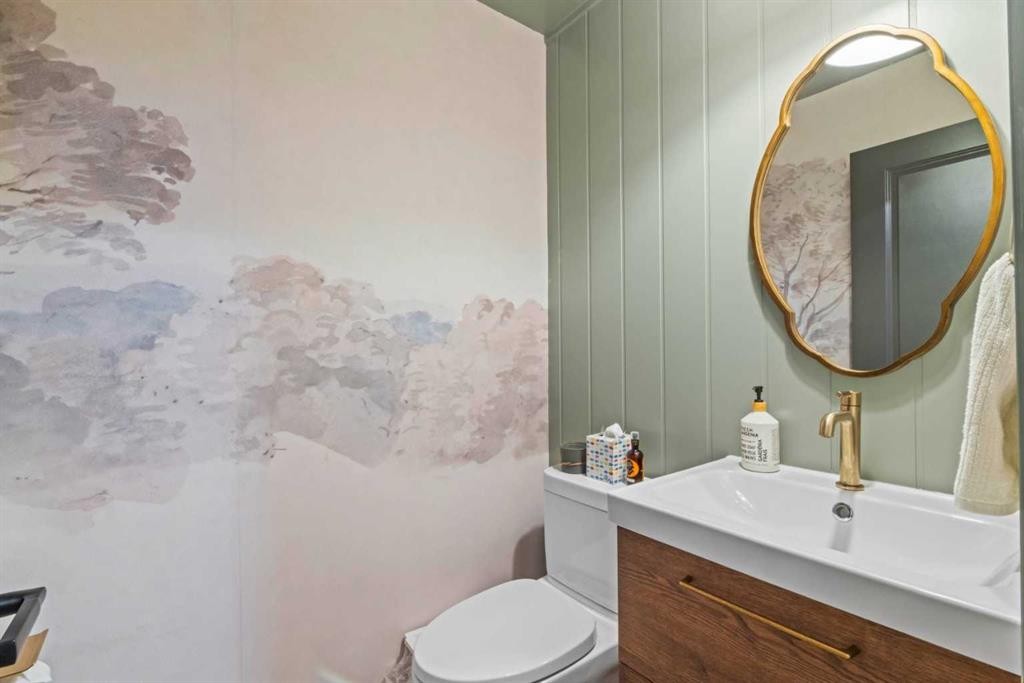 16-140 Point Drive Nw, Calgary, AB - Indoor Photo Showing Bathroom