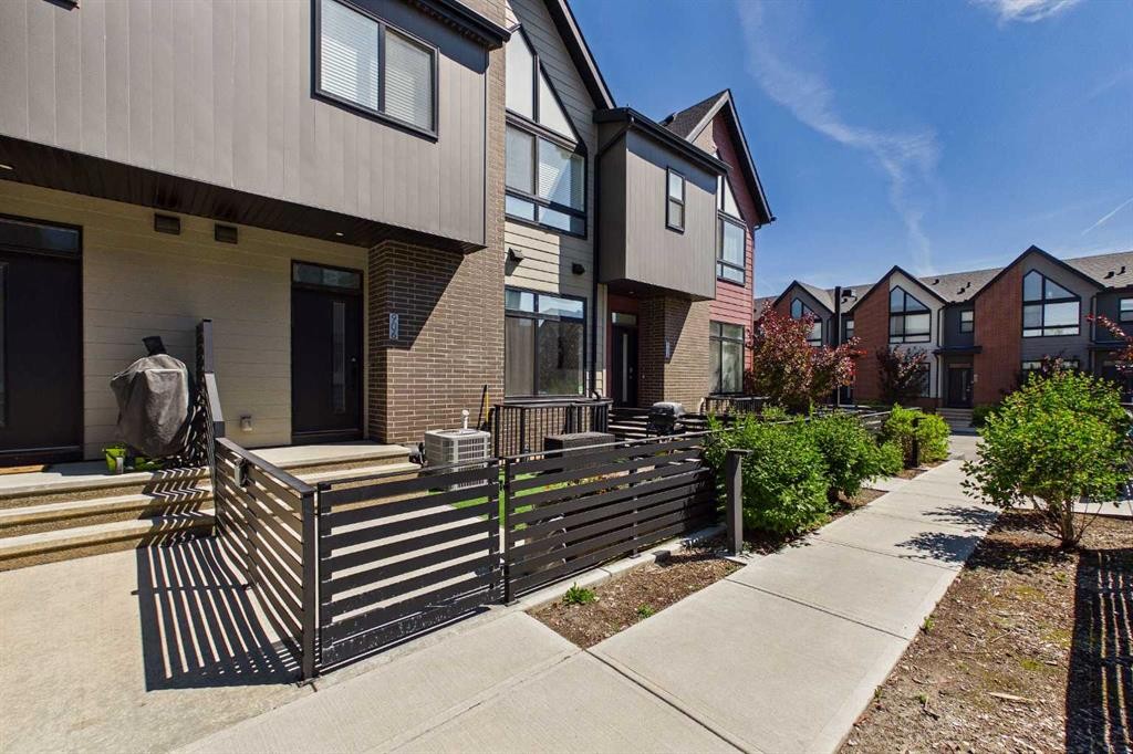 906 Sage Meadows Gardens Nw, Calgary, AB - Outdoor