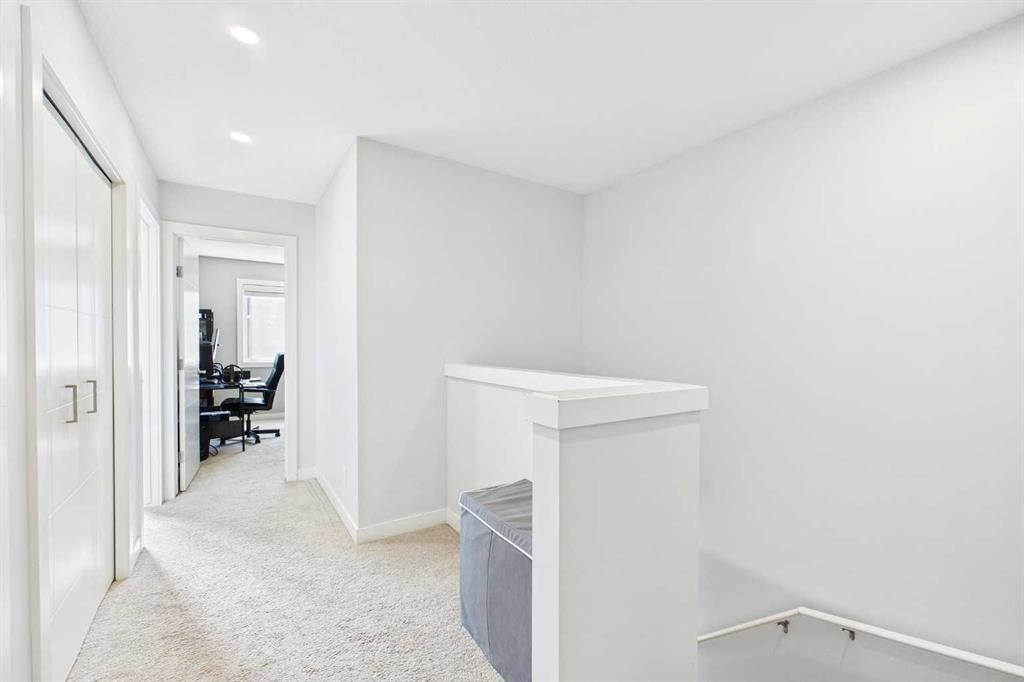 906 Sage Meadows Gardens Nw, Calgary, AB - Indoor Photo Showing Other Room